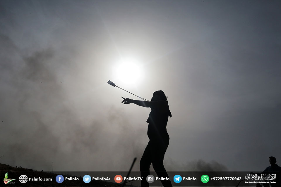 هآرتس: يجب وقف النار على حدود غزة