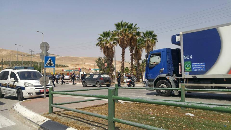 الإعلام العبري يزعم مهاجمة أردني لعاملين إسرائيليين في إيلات