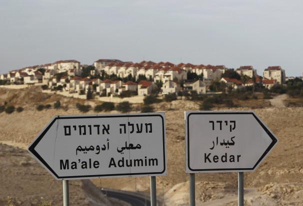 معبر صهيوني جديد يربط شمال شرق القدس بجنوبها بطريق سريع