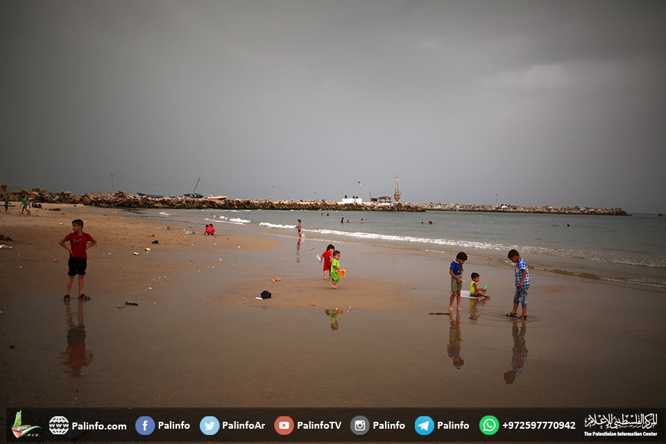 العثور على جثة يعتقد أنها لبحار مصري قبالة شواطئ دير البلح