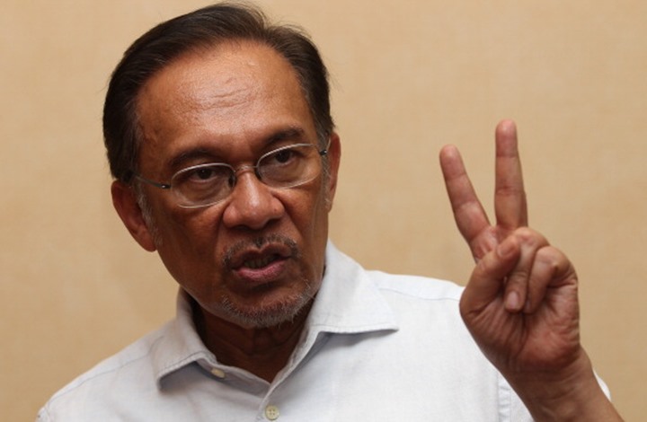 الإفراج عن زعيم المعارضة الماليزي بعد 3 أعوام من السجن