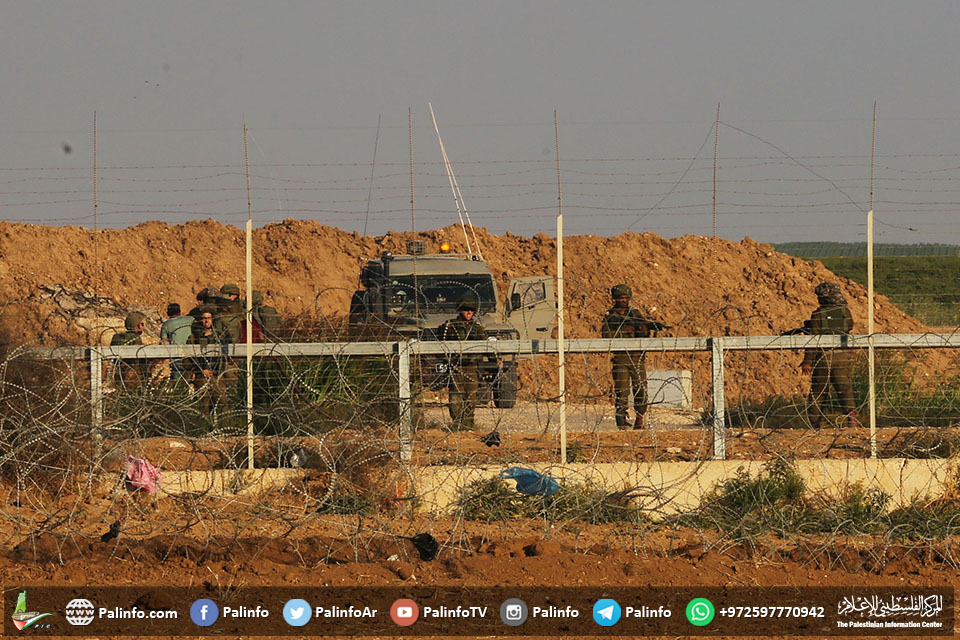 الاحتلال يعتقل 3 شبان شرق غزة