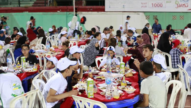 الجزائر تنظم أكبر إفطار رمضاني بالعالم