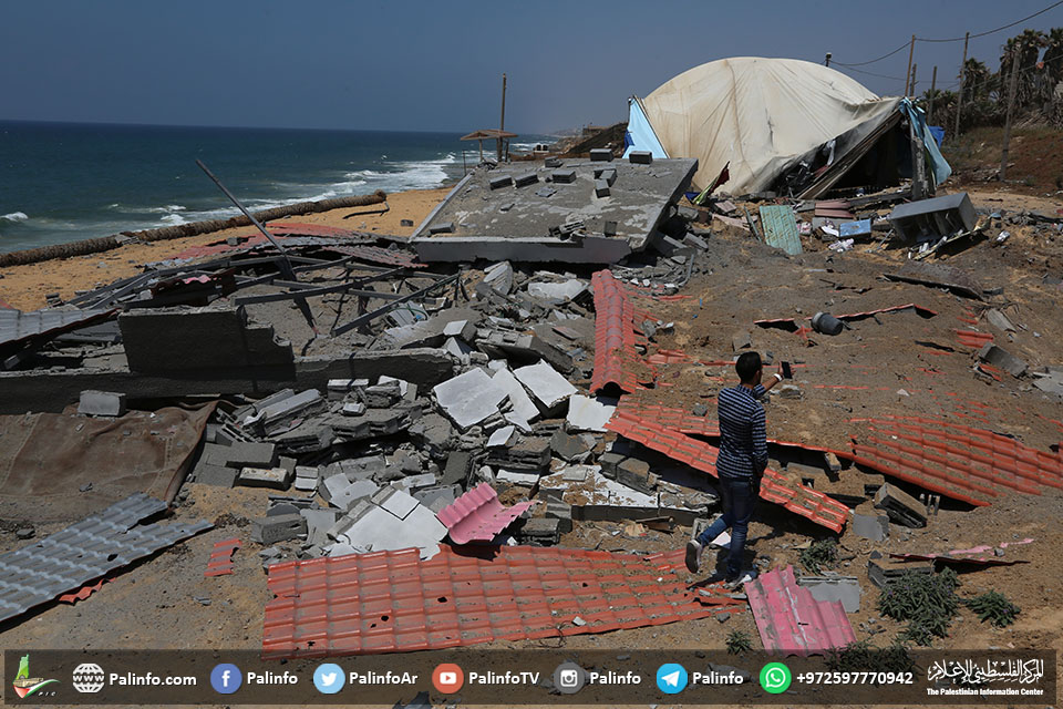 آثار القصف الإسرائيلي على غزة أمس
