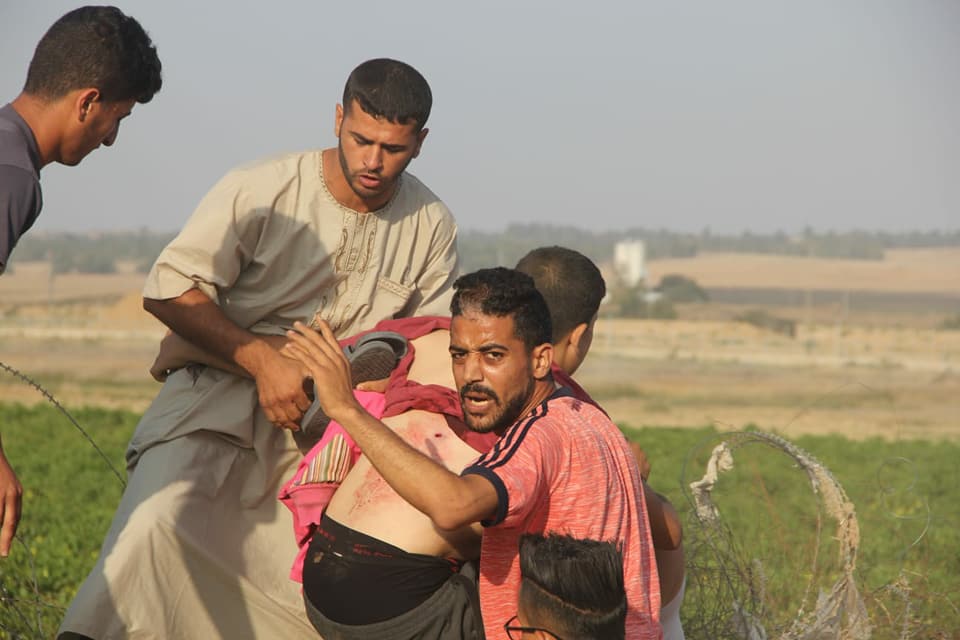 إصابة طفل بجراح خطرة برصاص الاحتلال شرق مخيم البريج