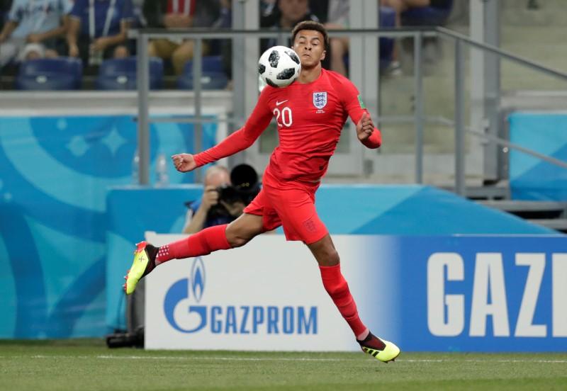 إصابة في الفخذ تُغيِّب آلي عن تدريبات منتخب إنجلترا
