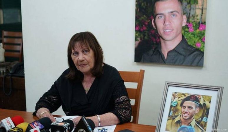 والدة شاؤول: فقط صفقة تبادل مع حماس ستعيد أورون للديار