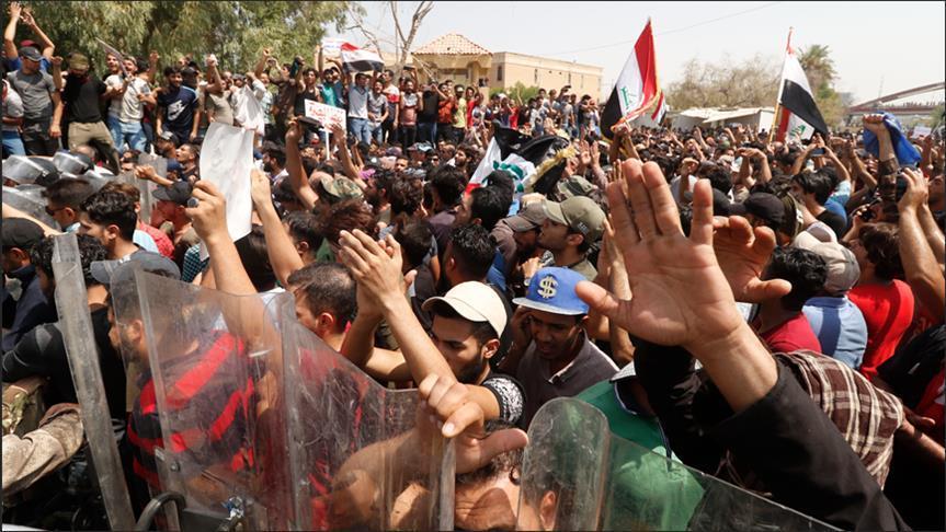 تواصل الاحتجاجات في بغداد و3 محافظات عراقية