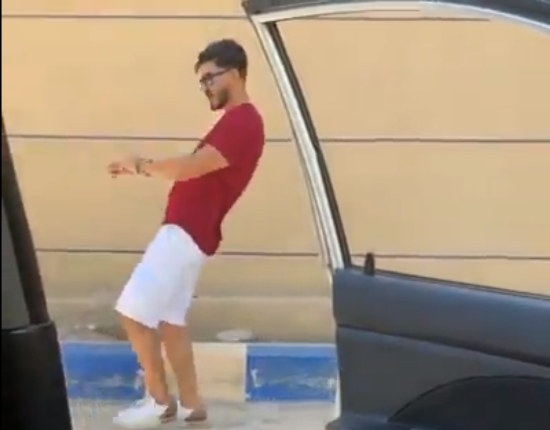 كيكي ينذر بحوادث مميتة.. والتحذيرات تتوالى