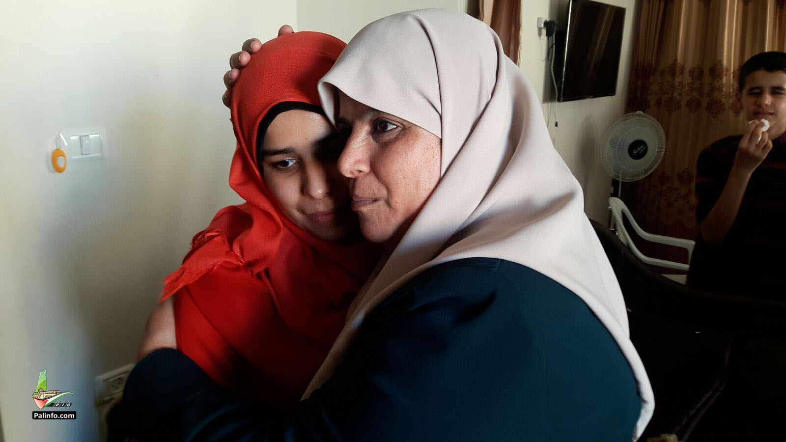 الفرحة تغمر منازل أوائل قطاع غزة