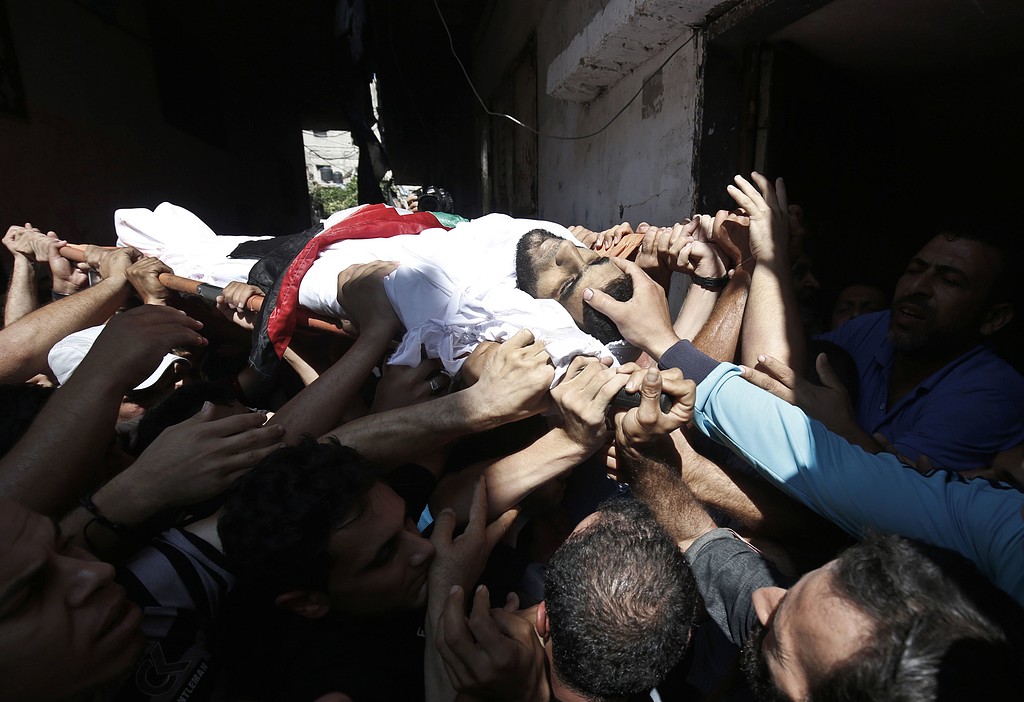 استشهاد شابين وإصابة 3 في غارات إسرائيلية بقطاع غزة