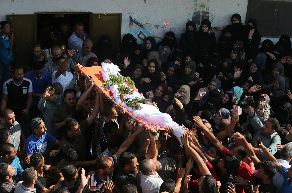 حماس تطلق حملة لزيارة المئات من عوائل شهداء مسيرة العودة