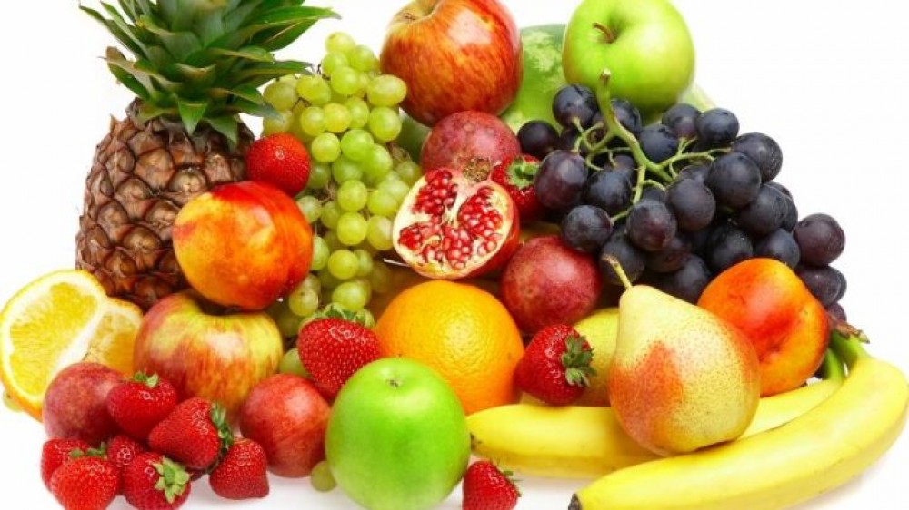 السعرات الحرارية بـ14 فاكهة.. متى يجب تناولها؟