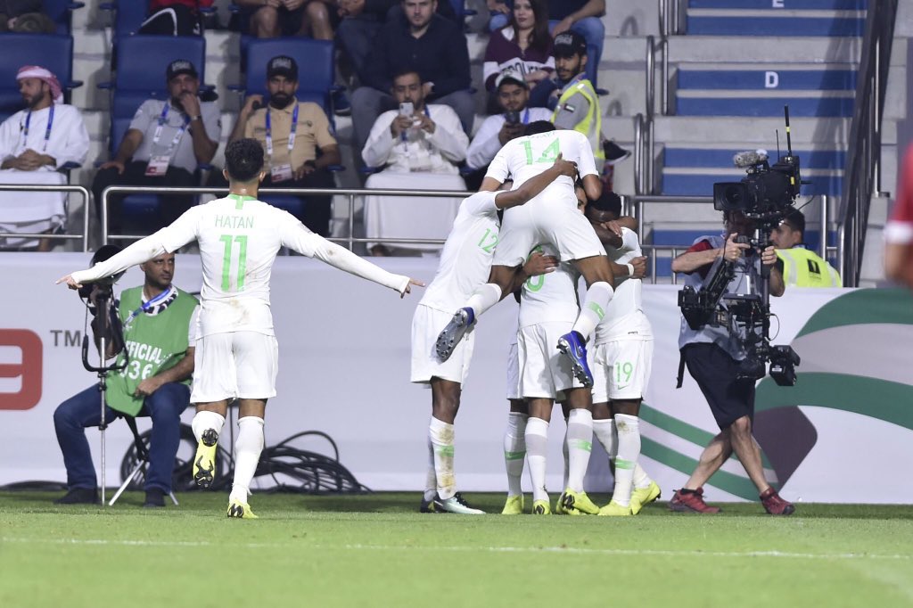 السعودية تتغلب على لبنان وتصعد لثمن نهائي كأس آسيا