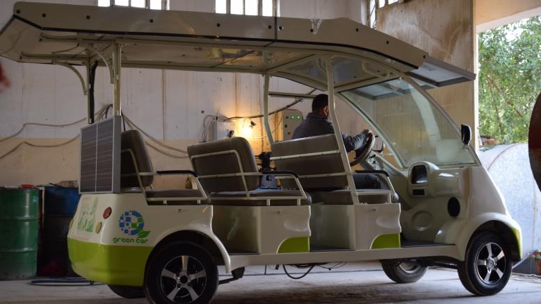 جامعة عراقية تدشن أول سيارة وقودها الشمس