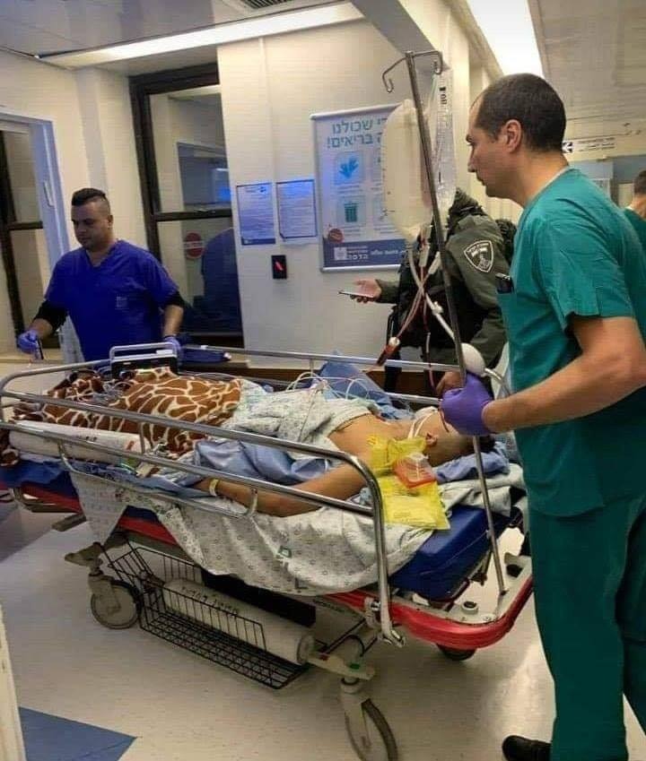 مستعربون يصيبون طفلاً ويعتقلون 3 آخرين بكمين شمالي القدس