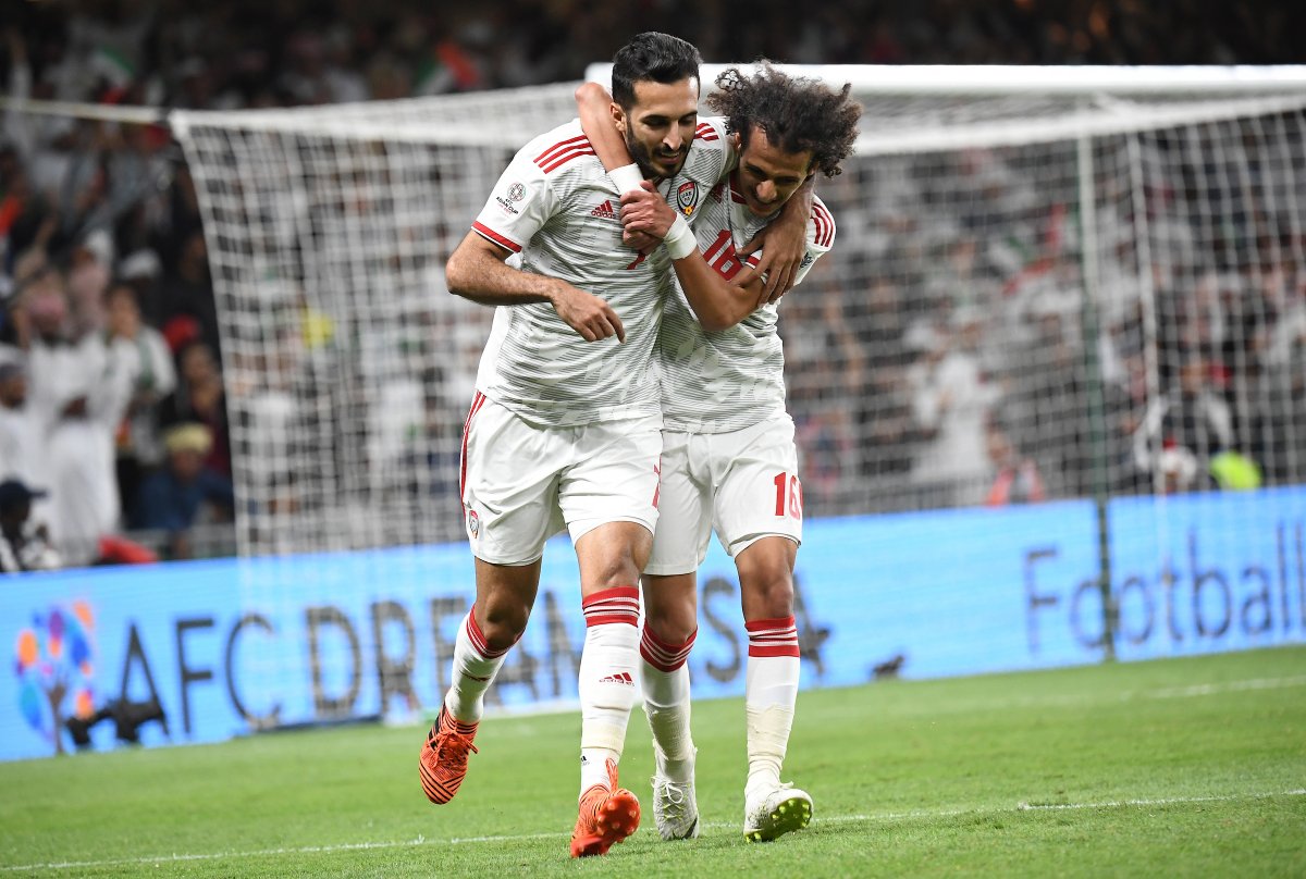 الإمارات تتغلب على أستراليا وتبلغ نصف نهائي كأس آسيا