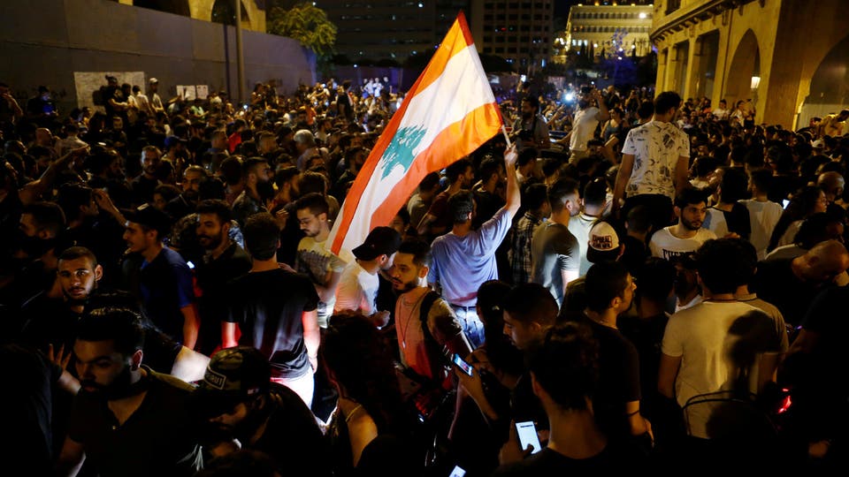 تجدد التظاهرات في لبنان احتجاجًا على الضرائب