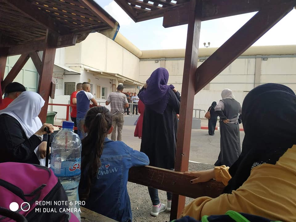 إعلام الأسرى: استهتار الاحتلال أدى لإصابة أسرى جلبوع بكورونا