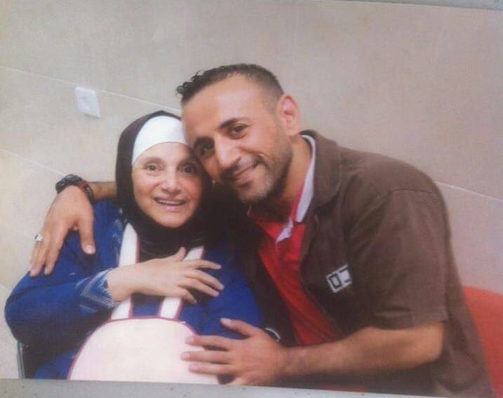 وفاة والدة الأسير محمد كرسوع من نابلس