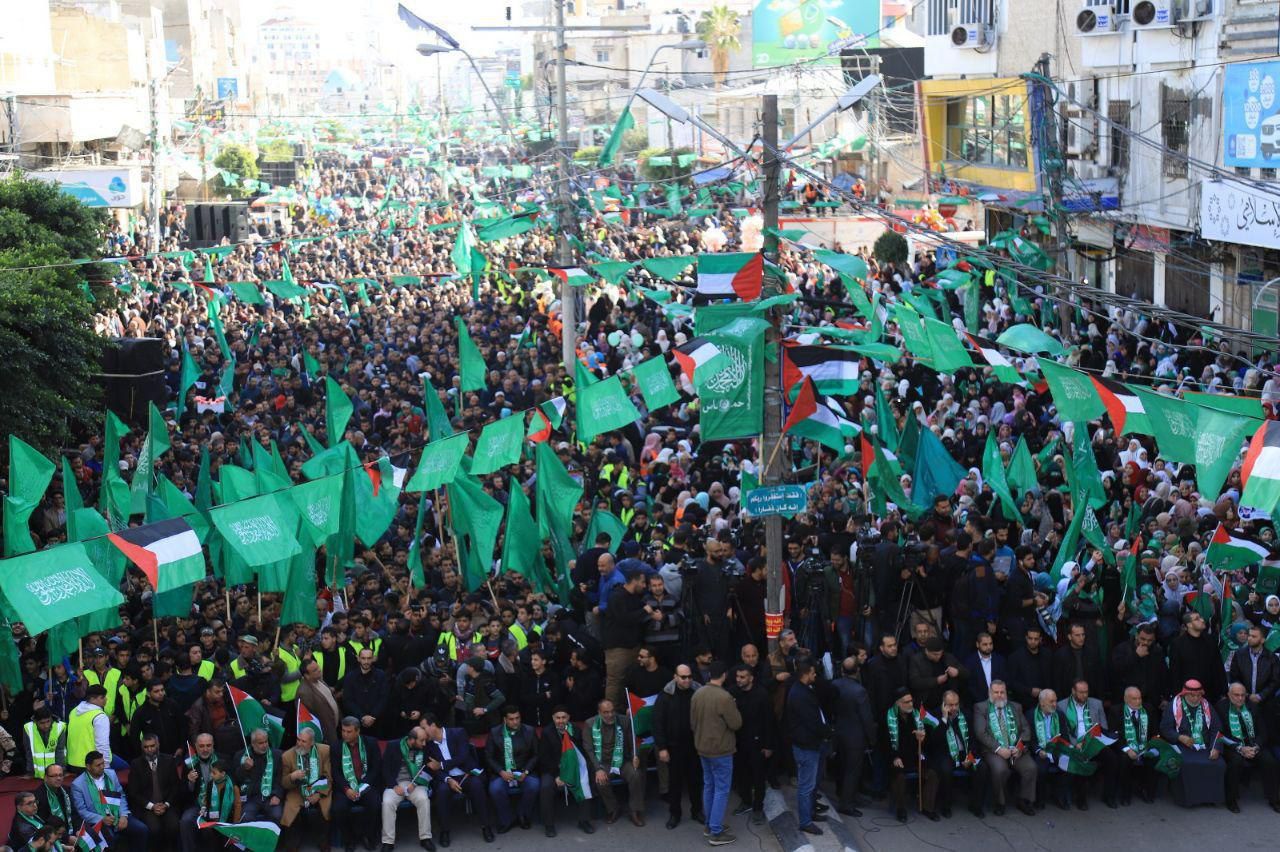 استطلاع للرأي: حماس الأكثر جدارة بتمثيل الشعب الفلسطيني وقيادته