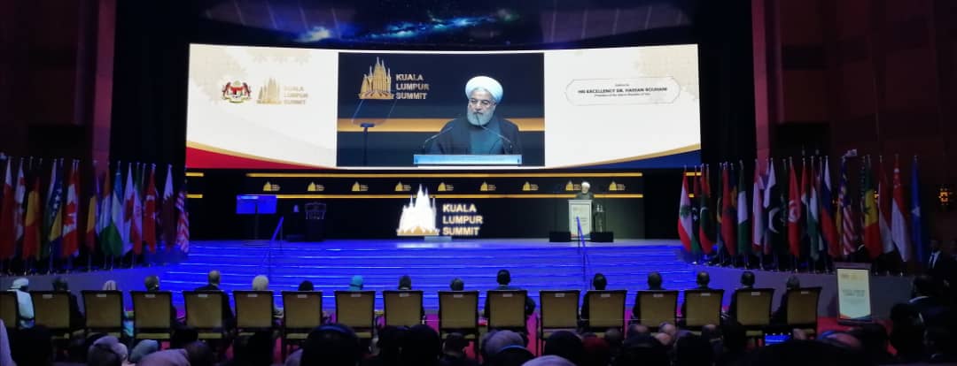 وفد حماس يشارك في القمة الإسلامية في العاصمة الماليزية كوالالمبور