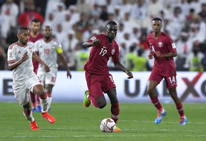 قطر تهزم الإمارات وتلحق بالعراق إلى نصف نهائي خليجي 24