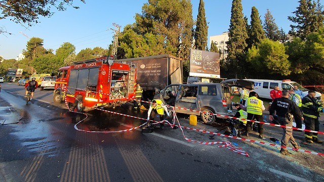 وفاة عاملين فلسطينيين وإصابة 6 آخرين بحادث سير بالداخل المحتل