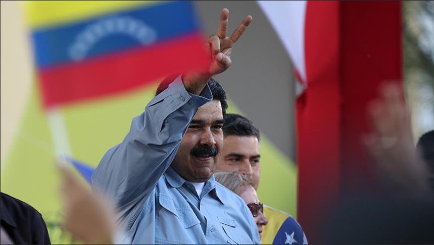 مادورو يعلن قطع العلاقات الدبلوماسية والسياسية مع كولومبيا
