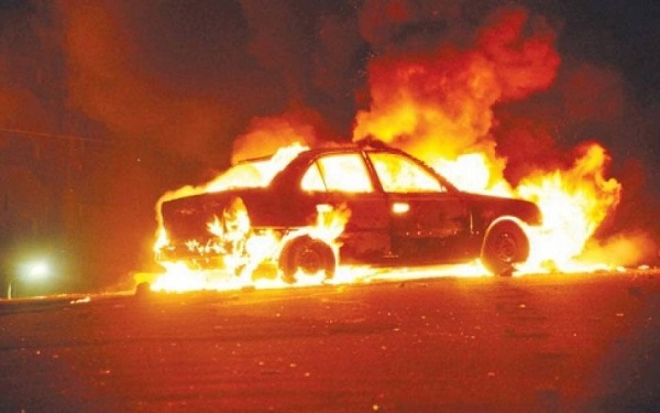 مستوطنون يحرقون سيارتين بقرية فرعتا غرب نابلس