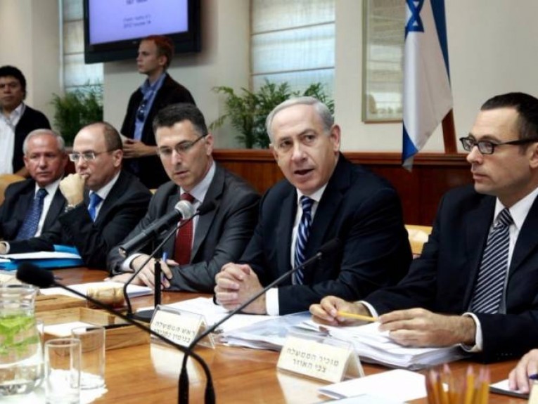 إسرائيل تقتطع 139 مليون دولار من أموال المقاصة الفلسطينية