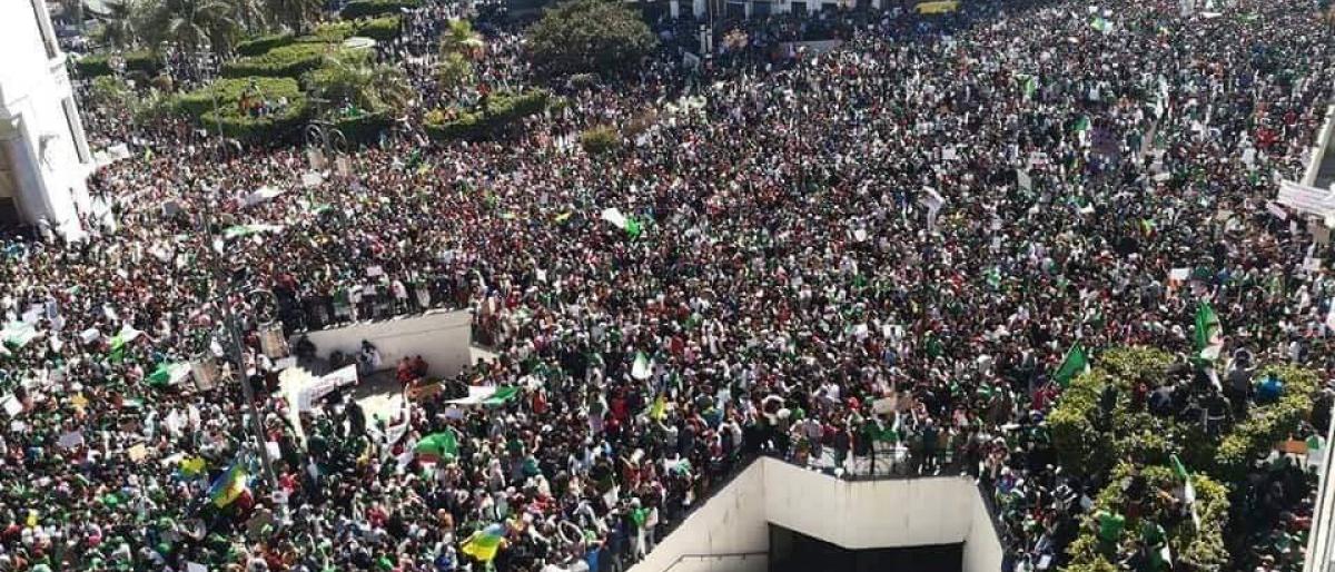 مظاهرات جديدة تطالب بإزاحة النخبة الحاكمة في الجزائر
