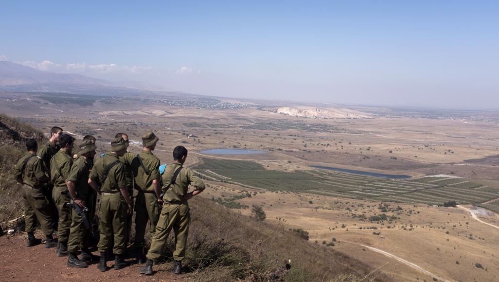 الاحتلال الإسرائيلي يغلق المجال الجوي فوق مرتفعات الجولان