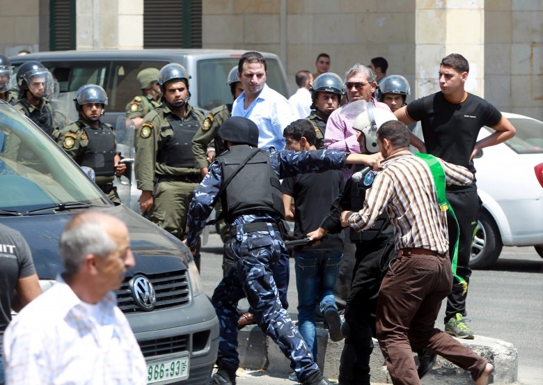 مركز حقوقي: 330 انتهاكًا ضد الحريات الإعلامية في فلسطين
