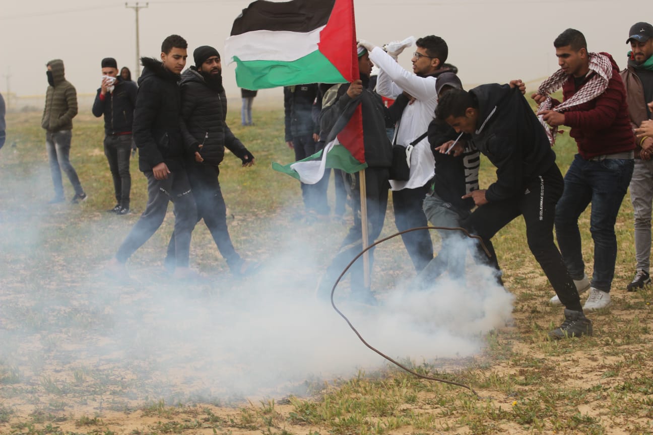 الاحتلال يعتقل فلسطينيا بعد إصابته شمالي القطاع