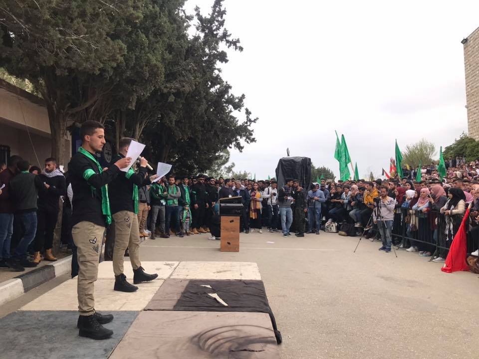 حماس: اعتقال طلبة الكتلة لن يضعف مسيرتها