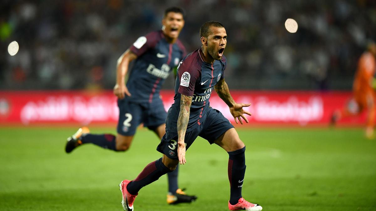 باريس سان جيرمان يحرز لقب الدوري الفرنسي للمرة الثامنة