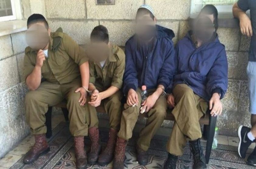 اعتقال 3 جنود إسرائيليين لتعاطيهم المخدرات أثناء الخدمة