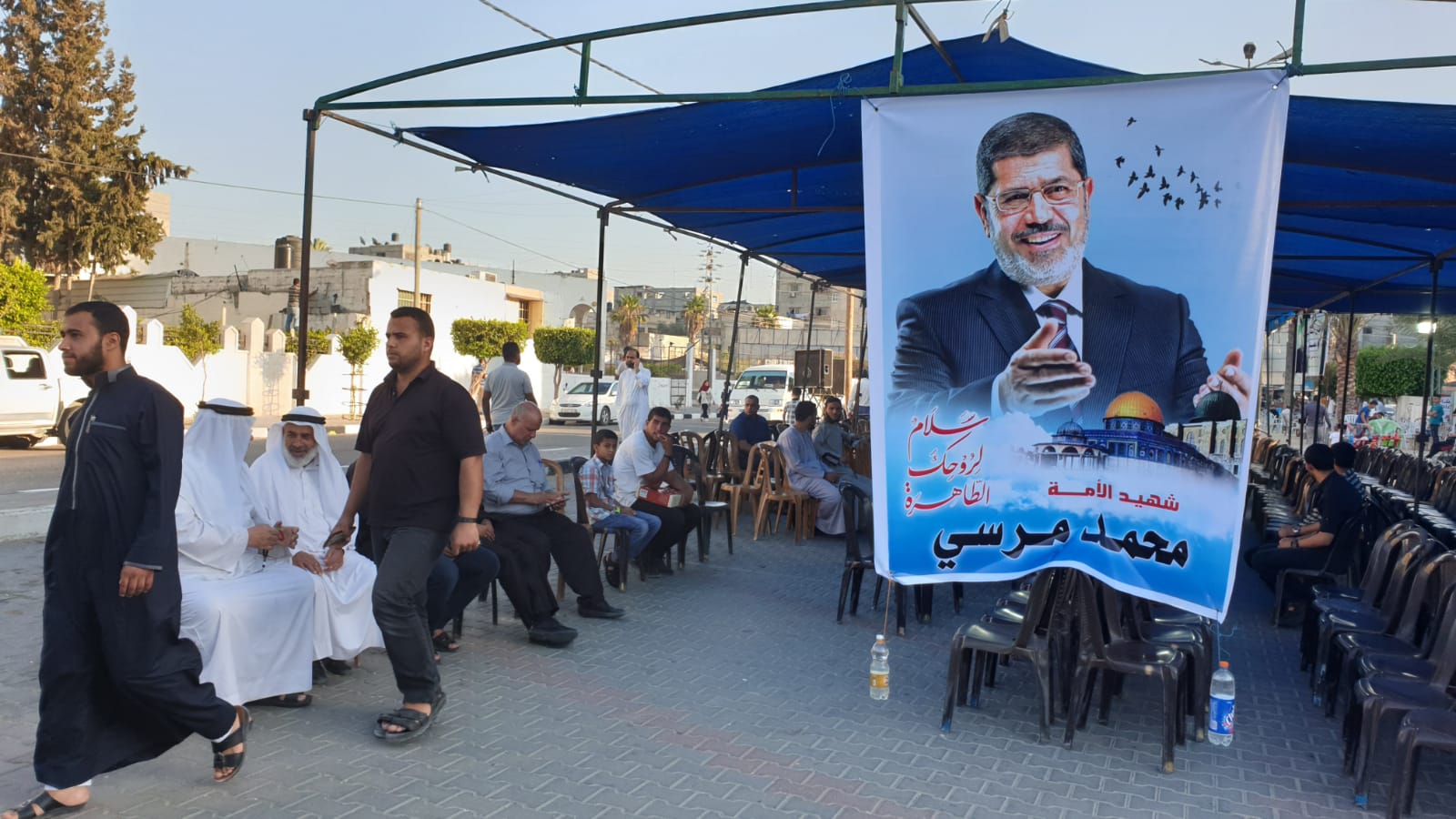 بيوت العزاء .. رسالة وفاء من غزة  للرئيس الشهيد محمد مرسي
