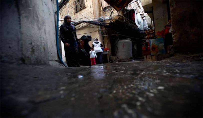 حماس تطلق حملة إغاثية في مخيمات لبنان