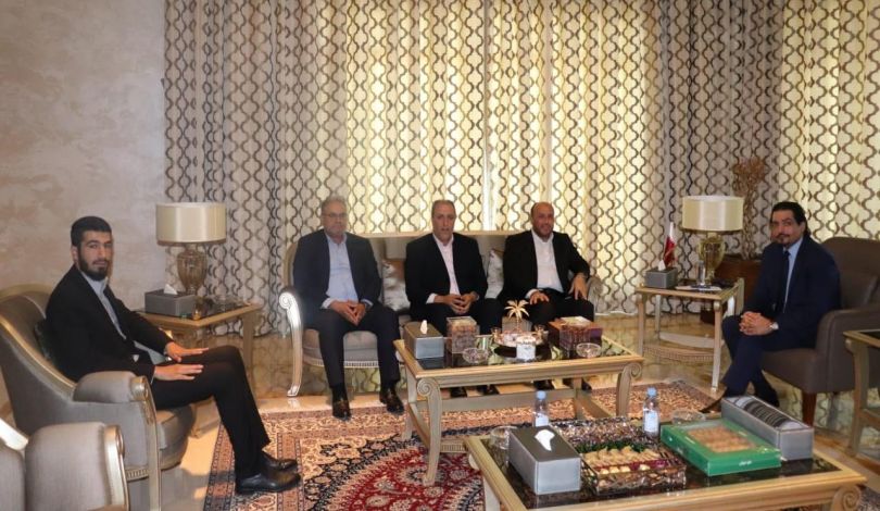 حماس تبحث المستجدات الفلسطينية مع سفير قطر ببيروت