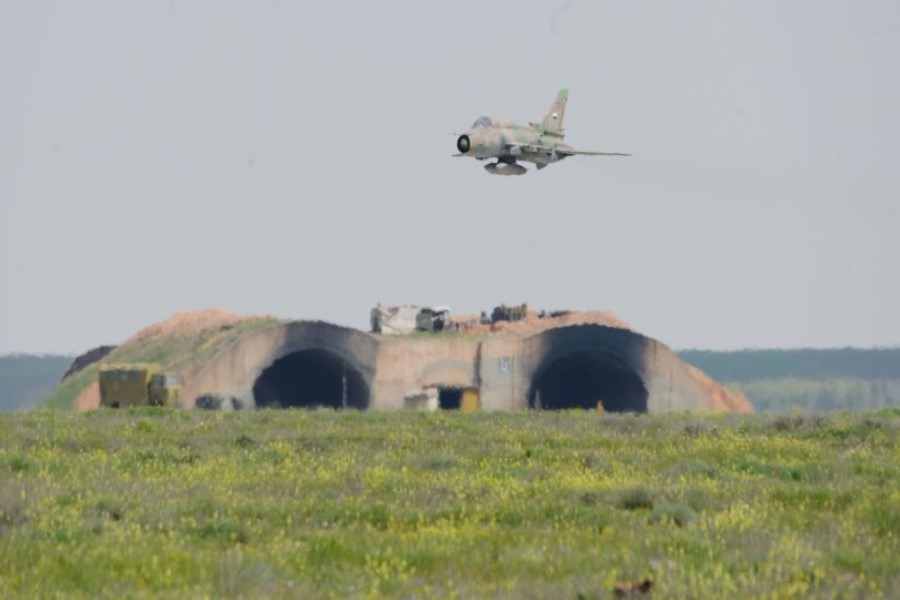 إسرائيل تقصف مطار الـتيفور العسكري شرق حمص