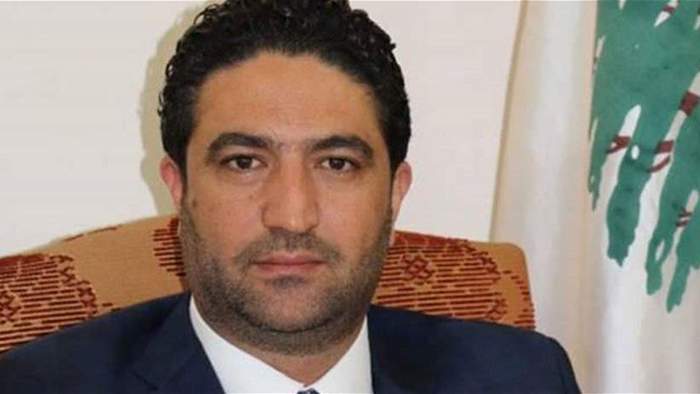 مقتل مرافقين في إطلاق نار على موكب وزير لبناني
