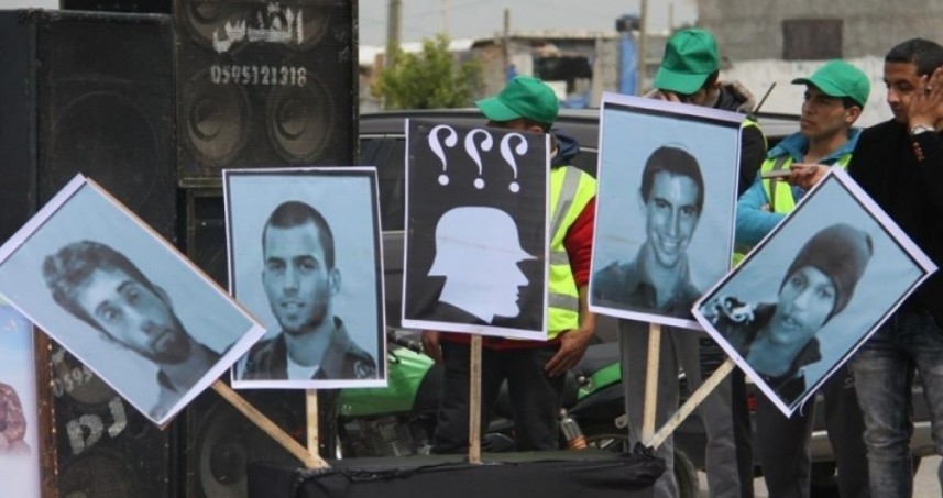 مسؤولون إسرائيليون: الإفراج عن جنودنا لن يتحقق إلا بصفقة مع حماس