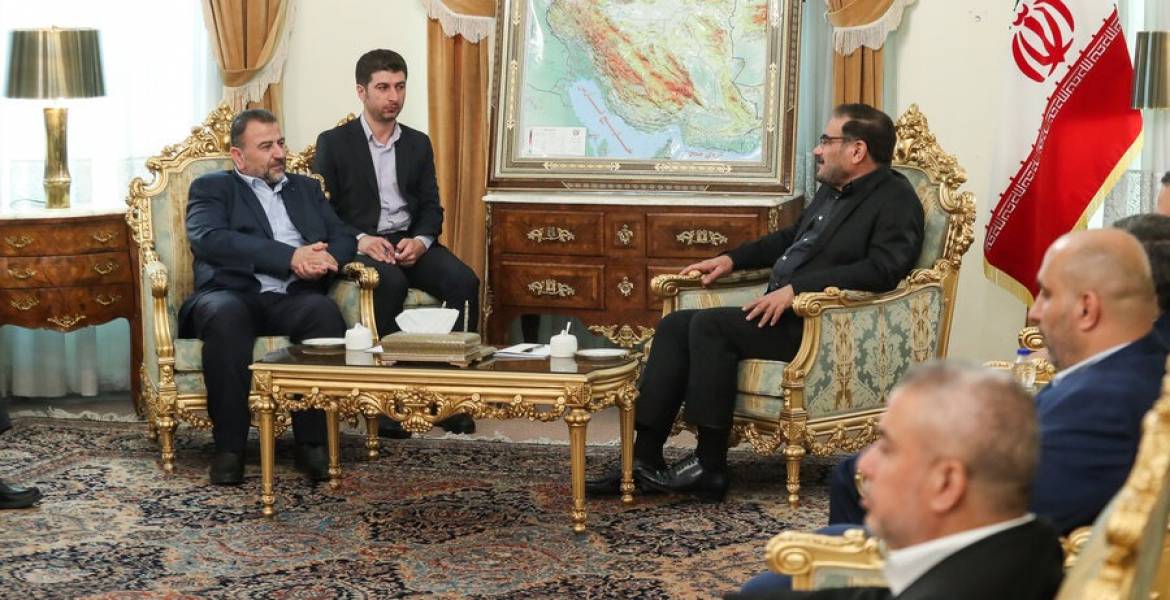 وفد حماس يلتقي أمين عام مجلس الأمن القومي الإيراني