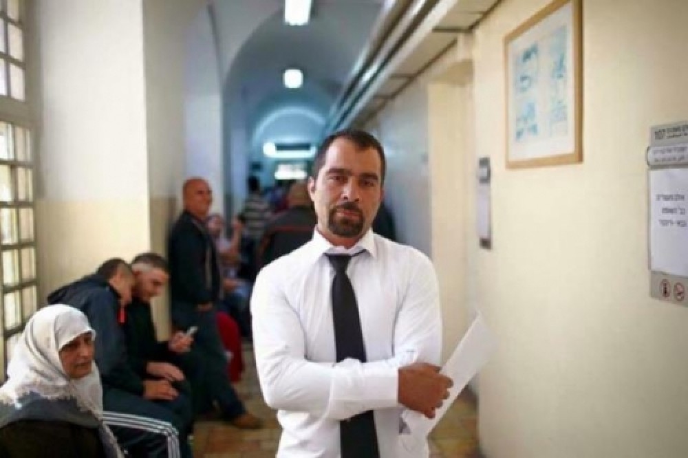 سلطات الاحتلال تسجن محامي هيئة الأسرى 13 عامًا ونصفًا
