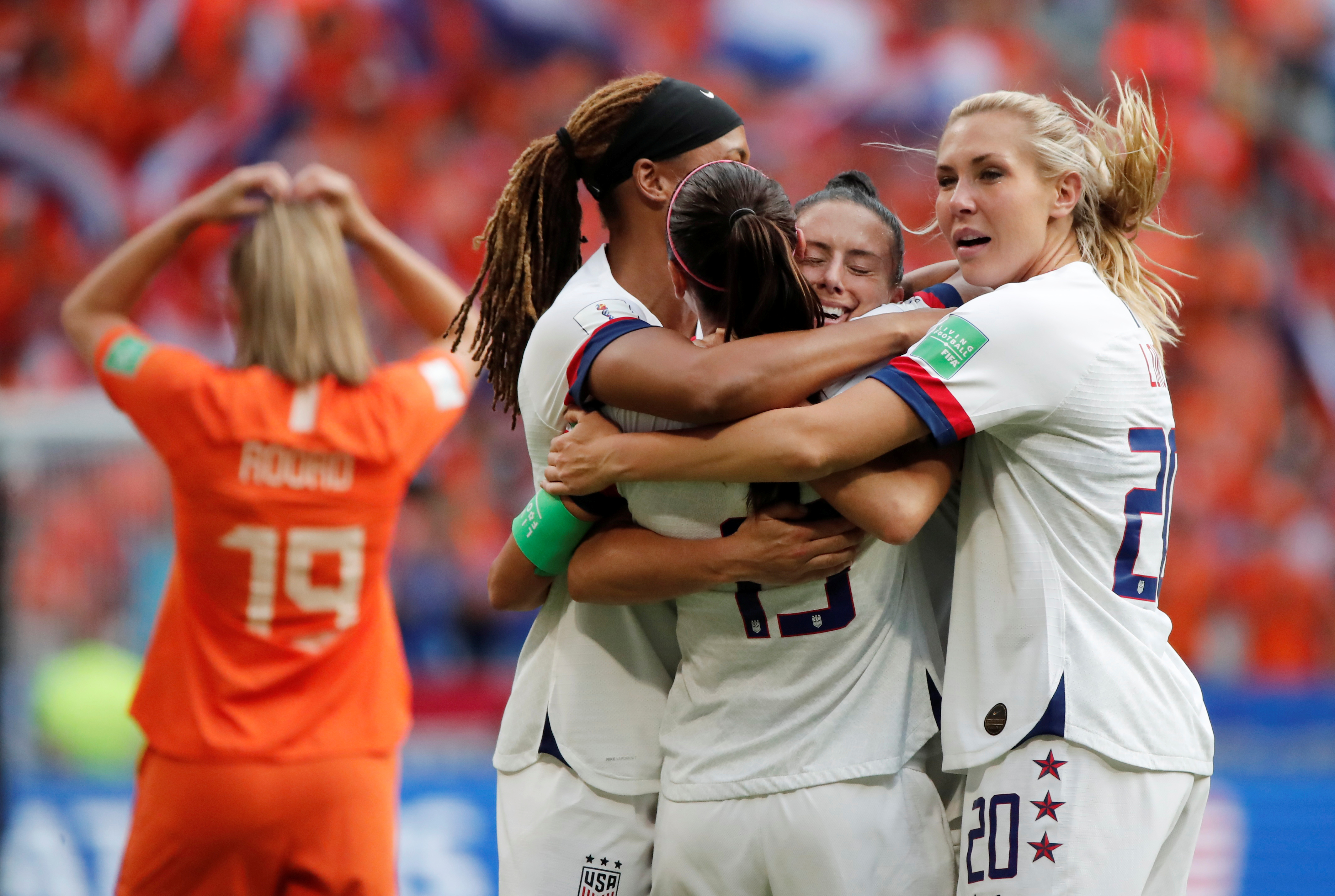 الولايات المتحدة تهزم هولندا وتحتفظ بلقب كأس العالم للسيدات