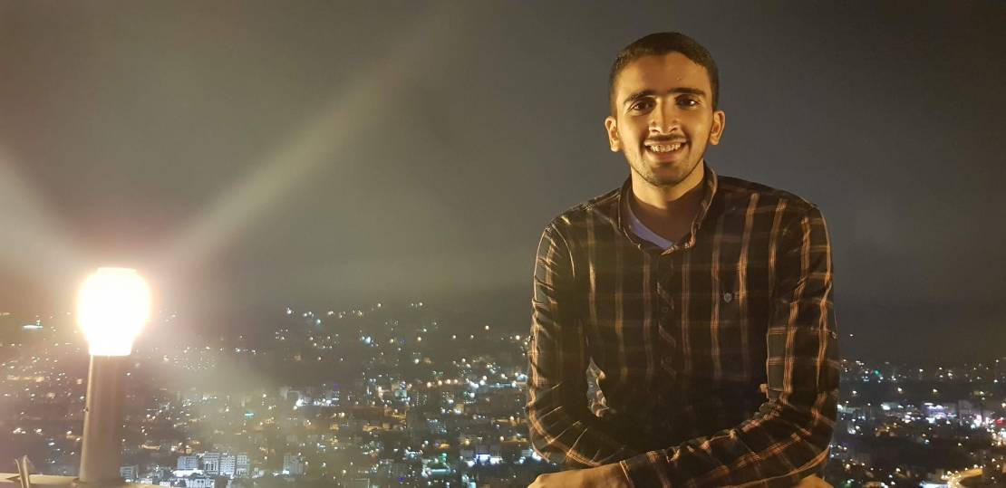 بألم وحسرة.. الصحفي العامر يوجه رسالة لنجله المضرب في سجون الاحتلال
