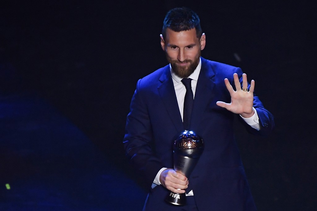 ميسي يفوز بجائزة الفيفا لأفضل لاعب في العالم