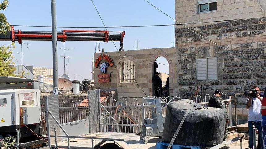 بلدية الاحتلال تهدم منزلا بالطور شرقي القدس